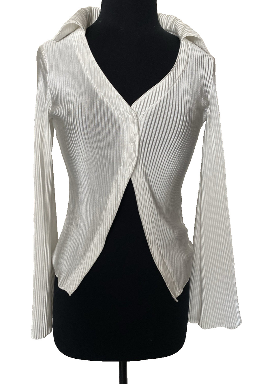 White Pleated Top Womens Size XS Open Front 3 Buttons Flare Bell Sleeves Shirt